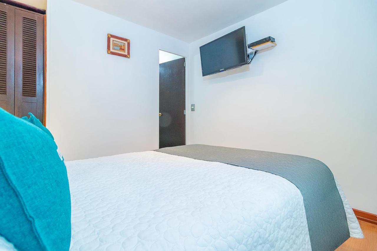Ayenda 1080 Bogota Alpes Castellana住宿加早餐旅馆 外观 照片