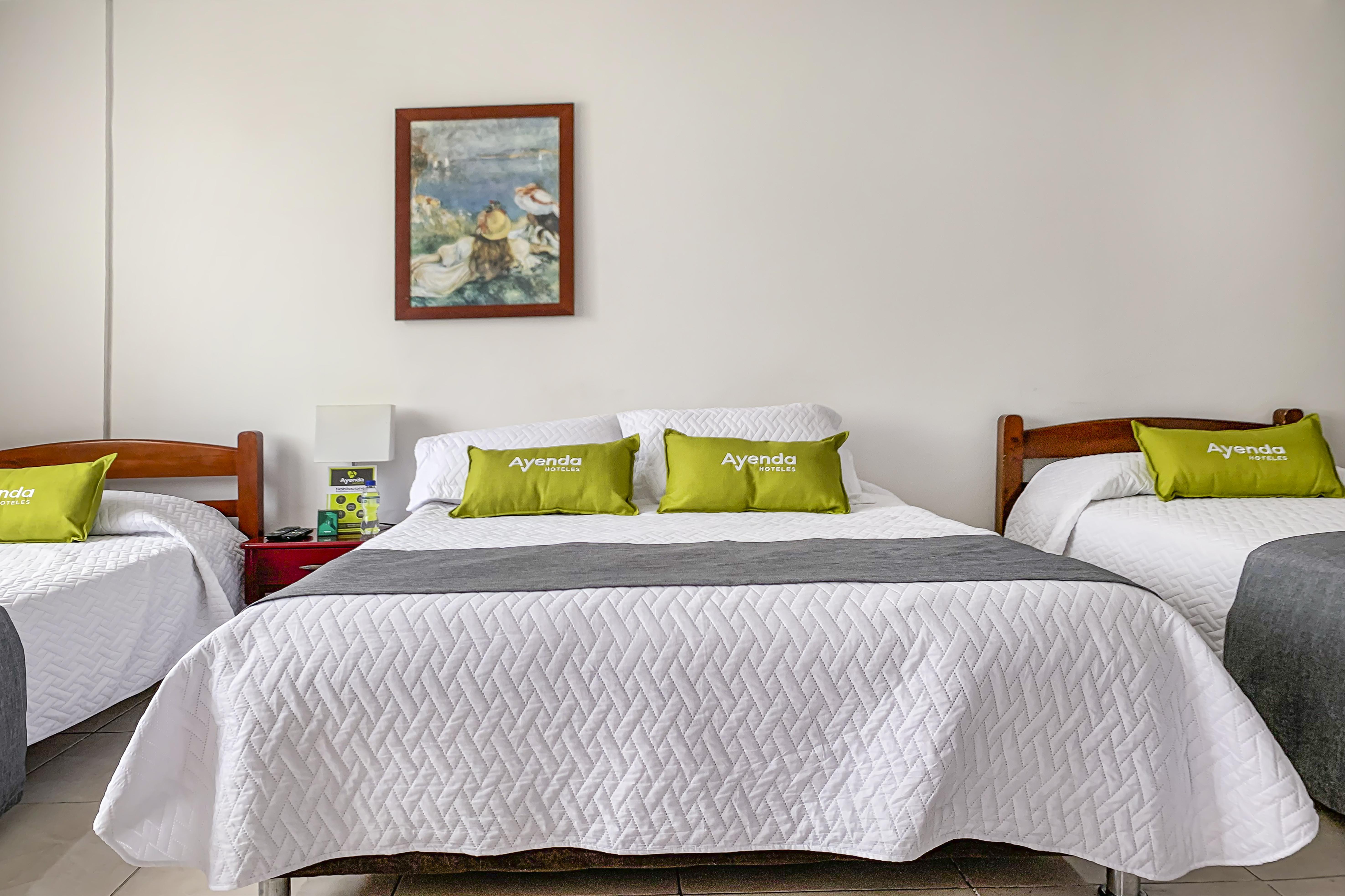 Ayenda 1080 Bogota Alpes Castellana住宿加早餐旅馆 外观 照片